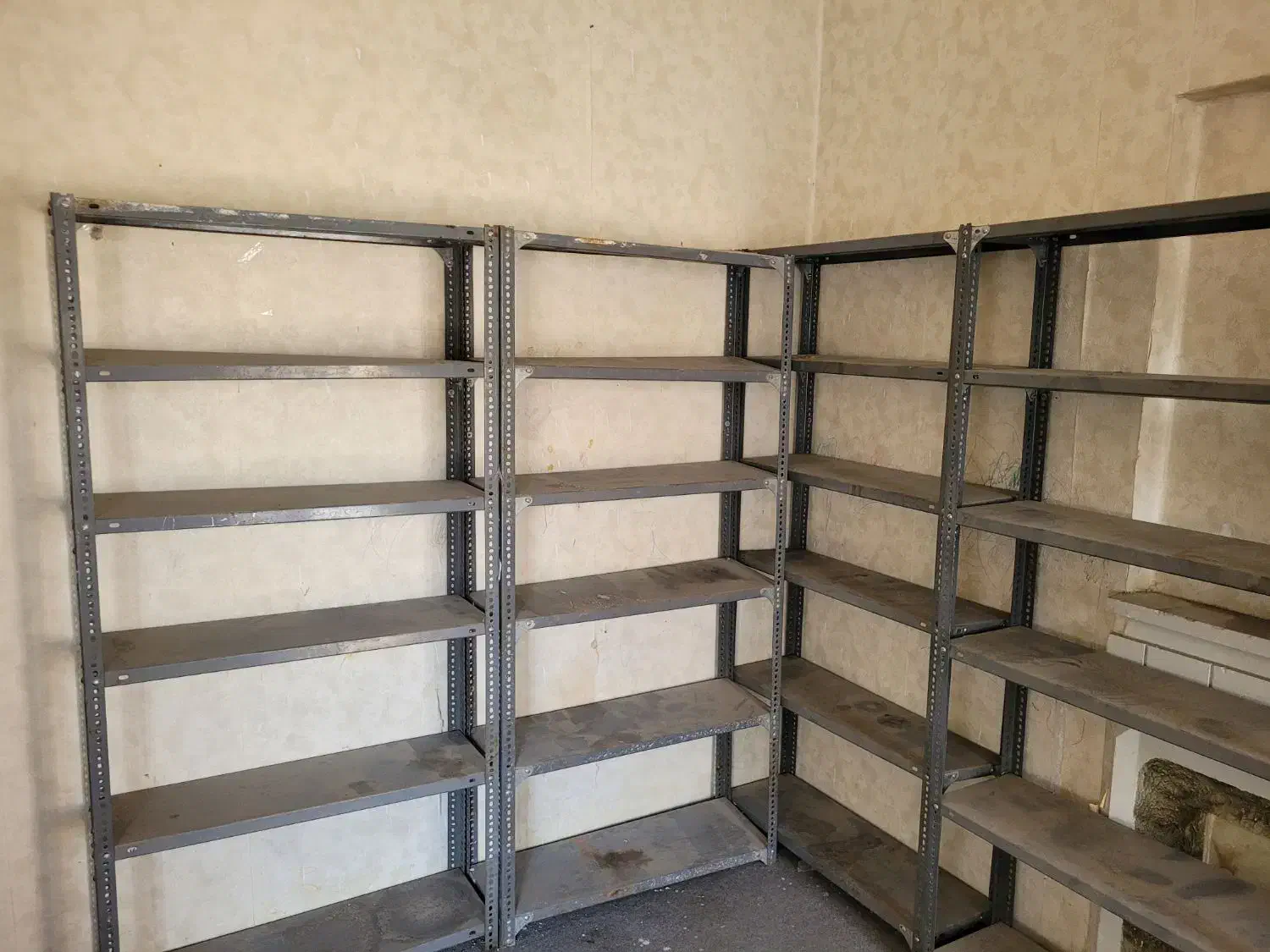 قفسه پیچ مهره ای|فروشگاه و مغازه|شیراز, زند|دیوار