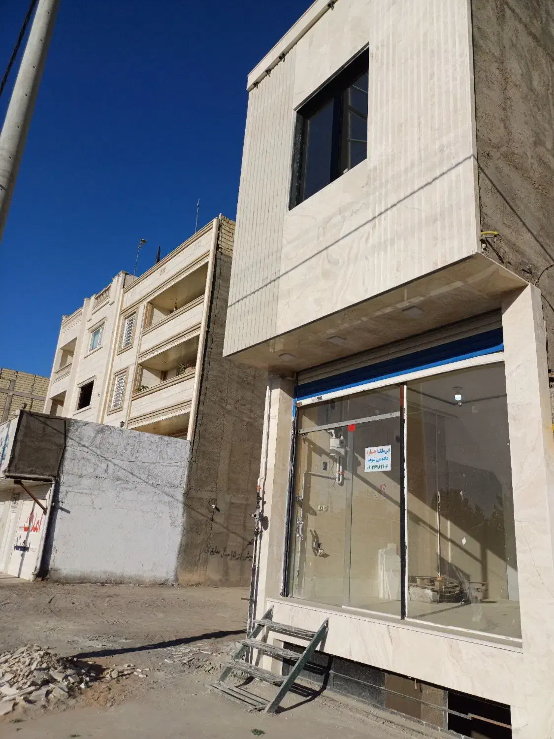 اجاره برچ تجاری بلوار چمران|اجارهٔ مغازه و غرفه|سیرجان, |دیوار