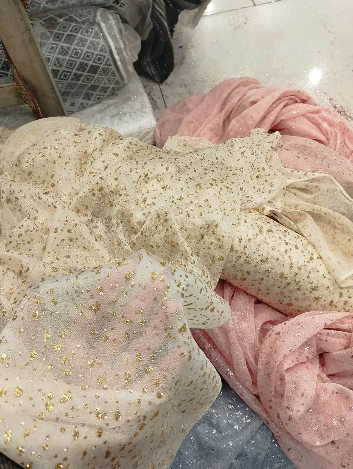 پارچه فروشی|لباس|تکاب, |دیوار