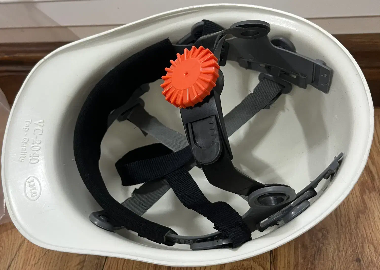 کلاه ایمنی مهندسی|لباس|سبزوار, ولیعصر (نجار آباد)|دیوار