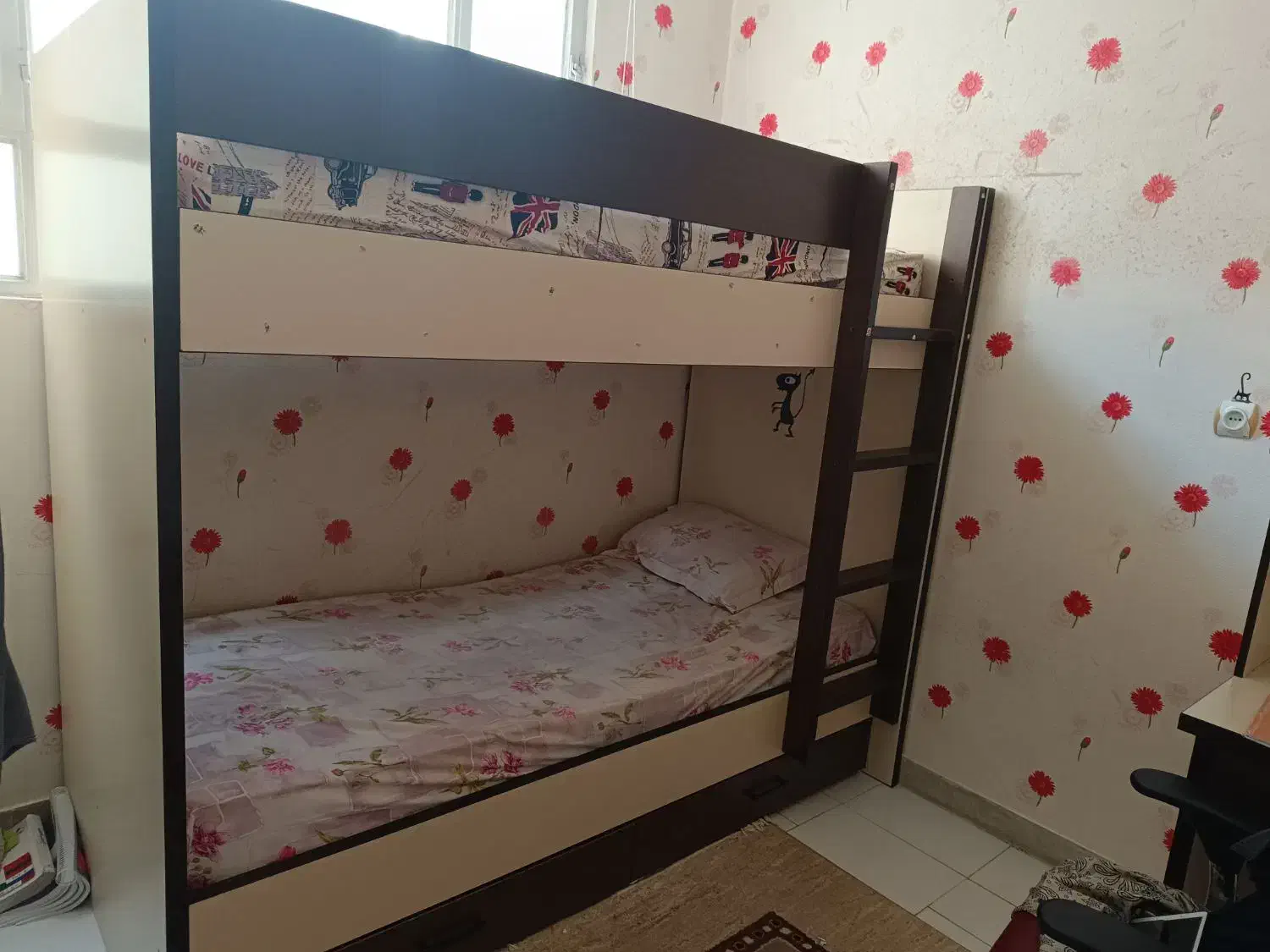 تخت چوبی دو طبقه جوان|تخت و سرویس خواب|اراک, |دیوار