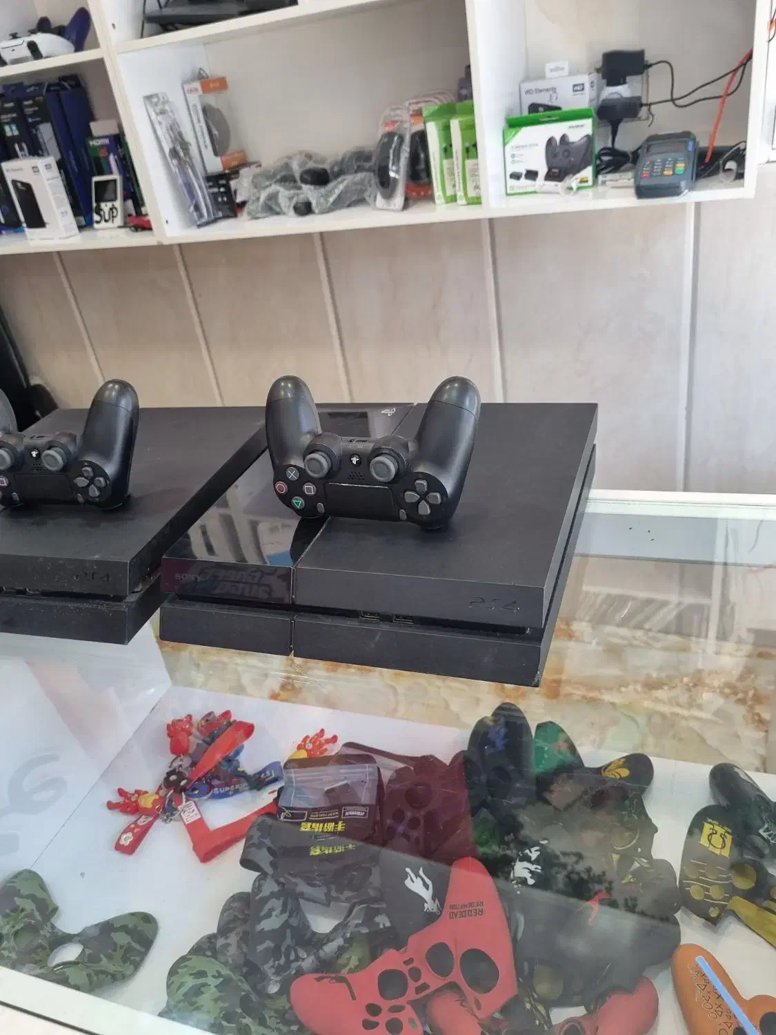 ps4 کپی خور با دو تا دسته فول بازی|کنسول، بازی ویدئویی و آنلاین|گنبد کاووس, |دیوار