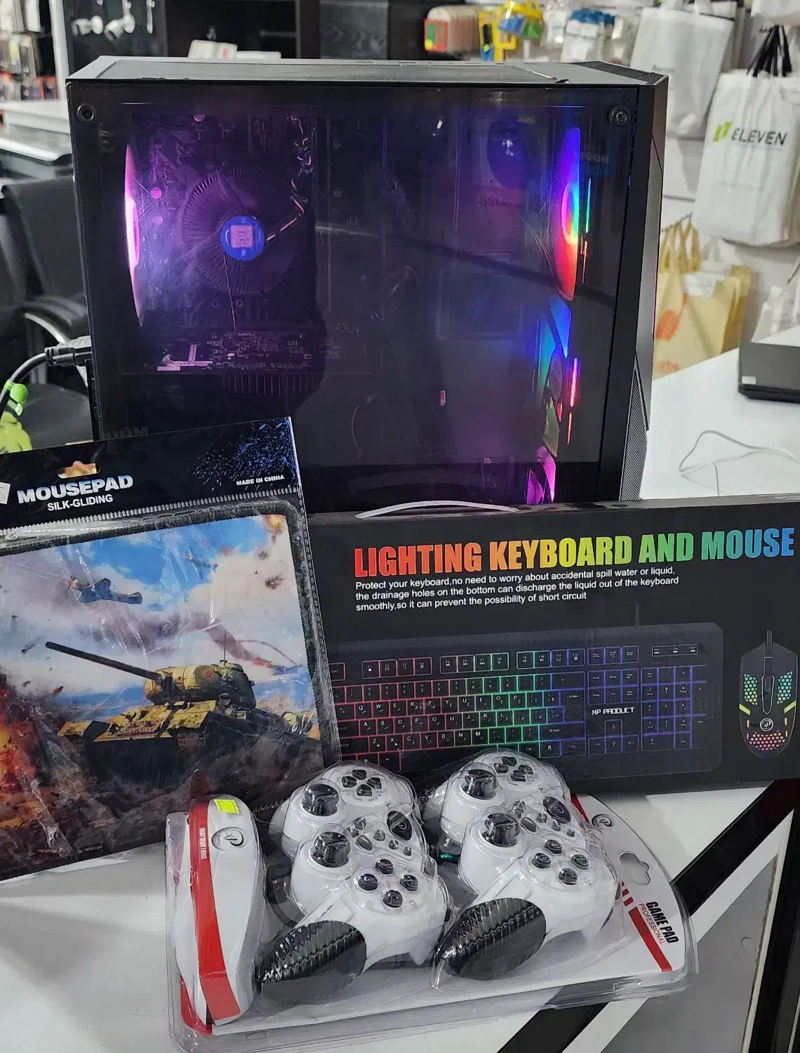 کیس گیمینگ با لوازم جانبی نو|رایانه رومیزی|آمل, |دیوار