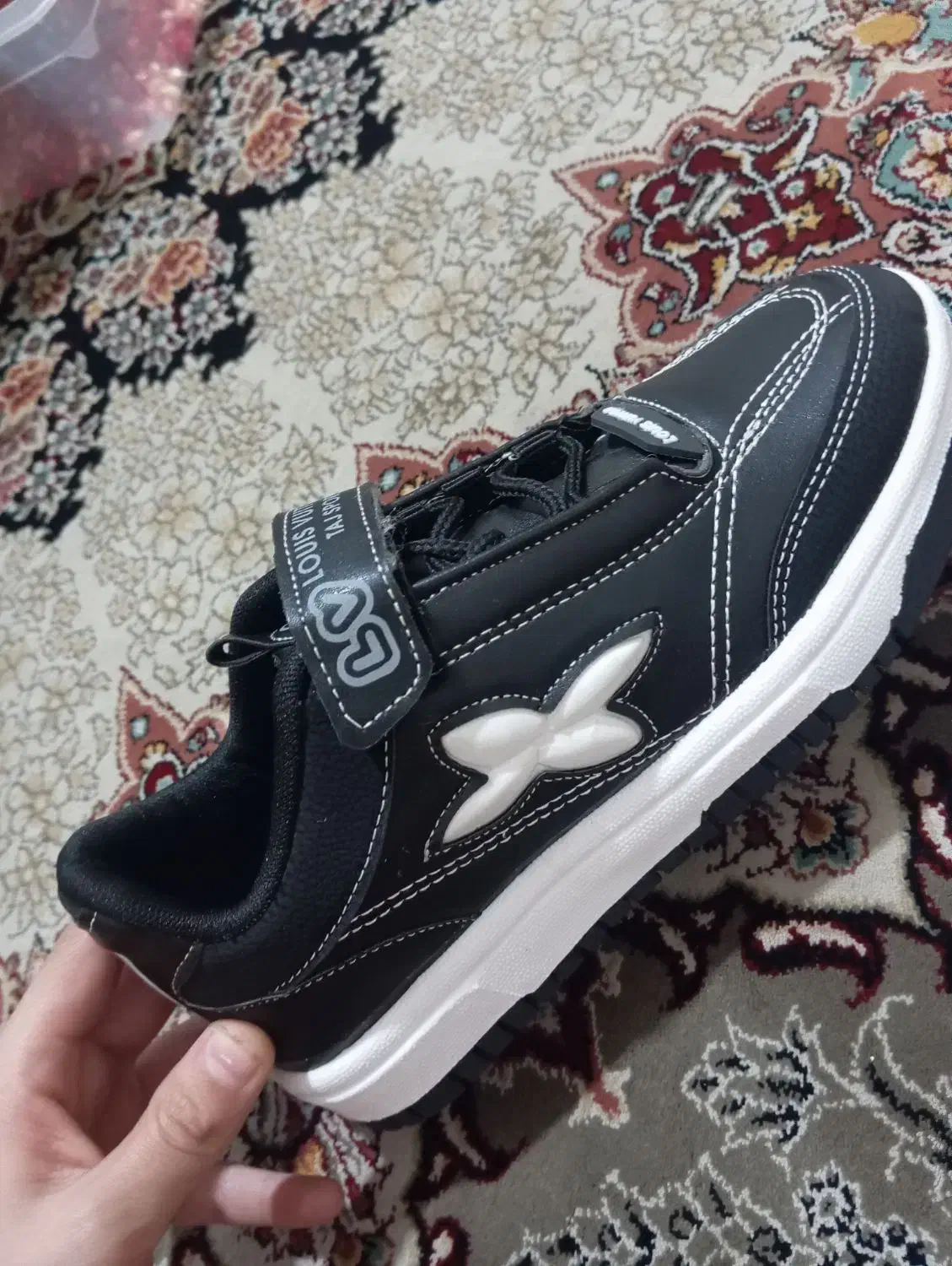 کفش تاج اسپرت راحتی سایز 36 نو|کفش و لباس بچه|تهران, سجاد|دیوار