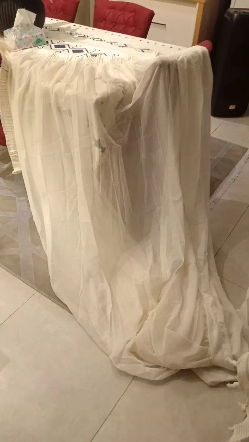 پرده پذیرایی حریر ترک درحد نو ۳ تا بزرگ|پرده، رانر، رومیزی|تهران, اکباتان|دیوار