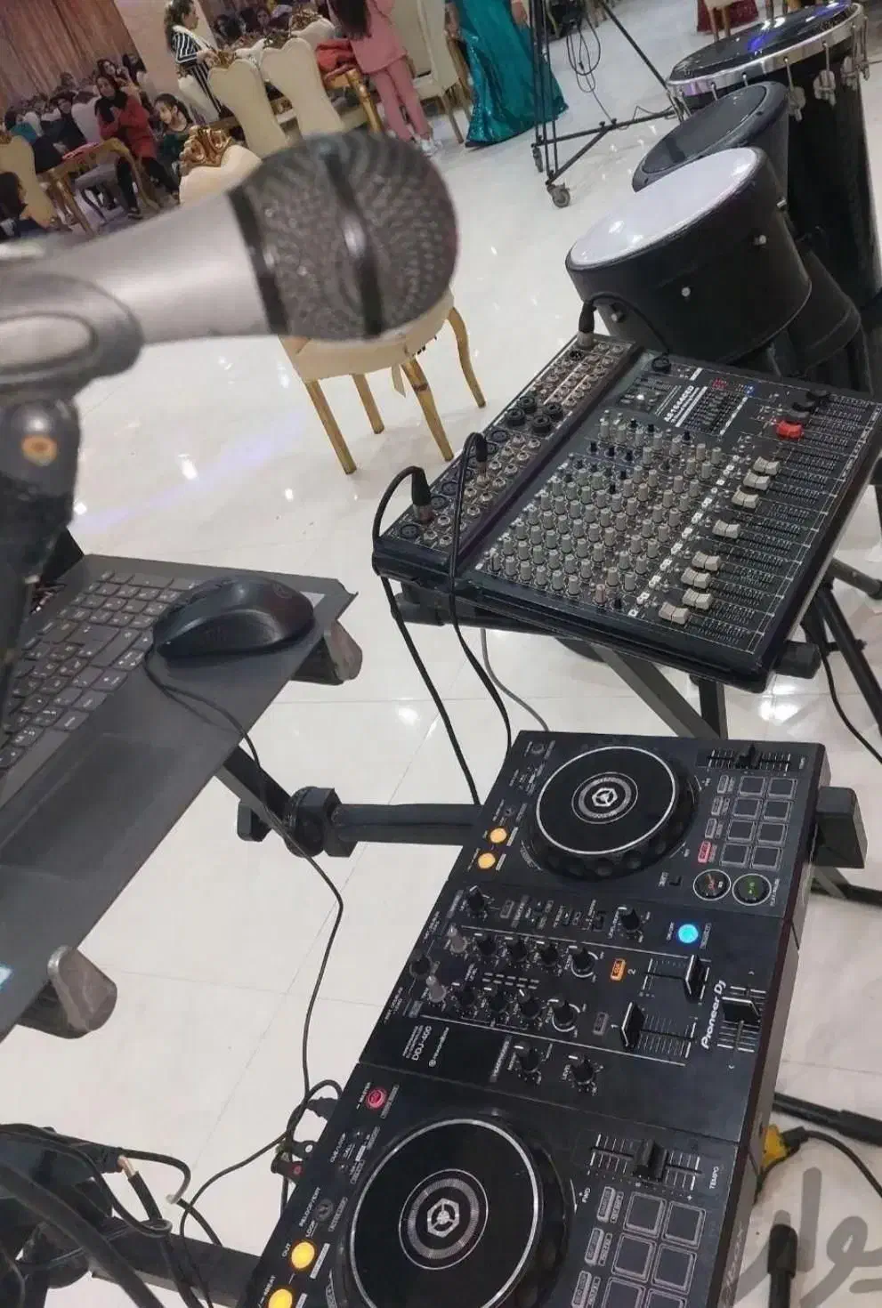 دیجی(dj)خانم همراه با نورپردازی و بخار|خدمات پذیرایی، مراسم|آبادان, |دیوار