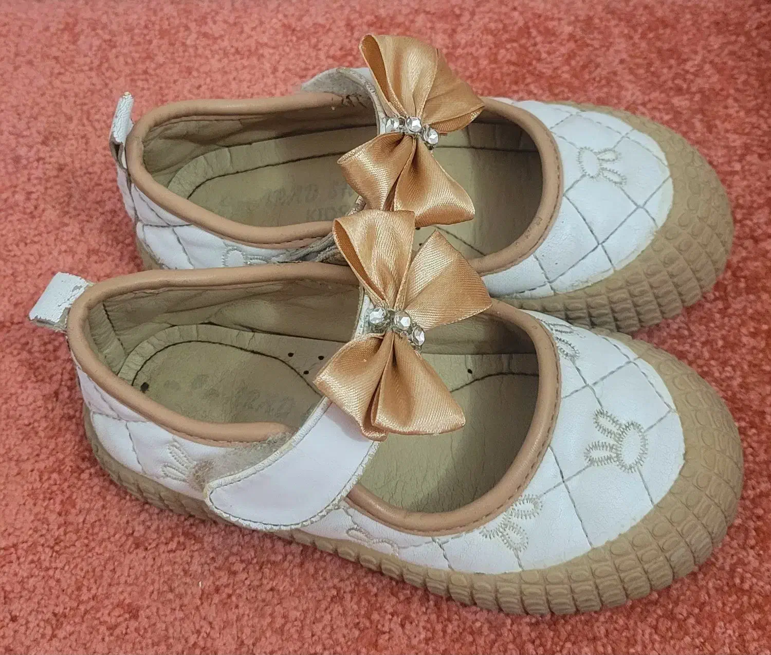 کفش بچگانه سالم و درحدنو|کفش و لباس بچه|کازرون, |دیوار