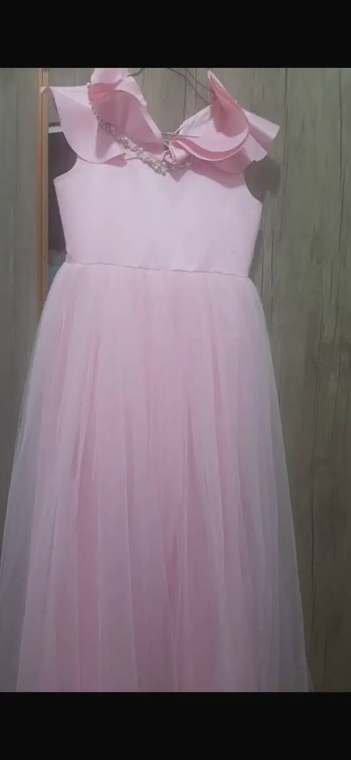 اجاره لباس عروسکی دخترونه|کفش و لباس بچه|قم, بنیاد|دیوار