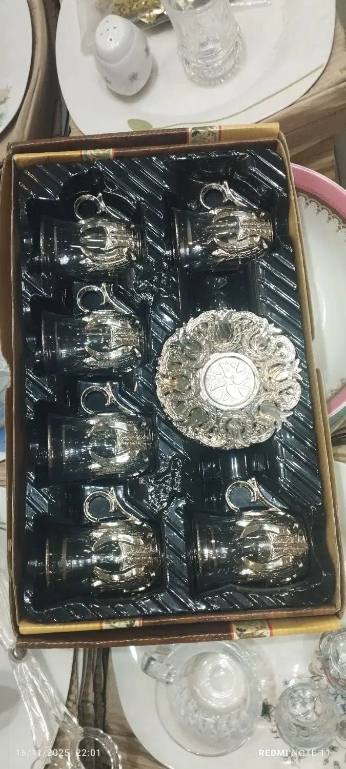 سرویس چای خوری و فنجان نعلبکی دسته دار نو و سالم|ظروف سرو و پذیرایی|مشهد, شهید آوینی|دیوار