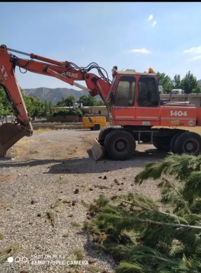 بیل مکانیکی اطلس۱۴۰۴|خودرو سنگین|تهران, منیریه|دیوار