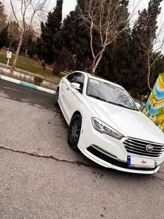 لیفان ۸۲۰|خودرو سواری و وانت|خمینی‌شهر, |دیوار