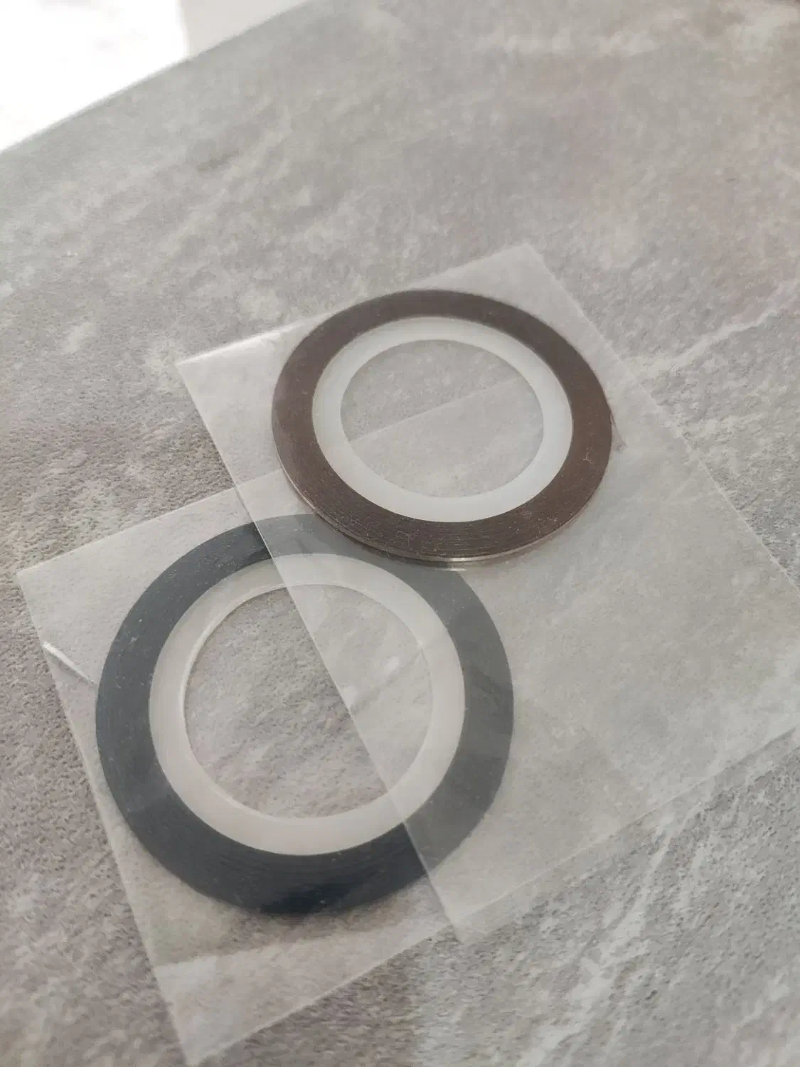 تعدادی وسایل ناخن در حد نو نو|آرایشی، بهداشتی، درمانی|شاهینشهر, شهرک گلدیس|دیوار