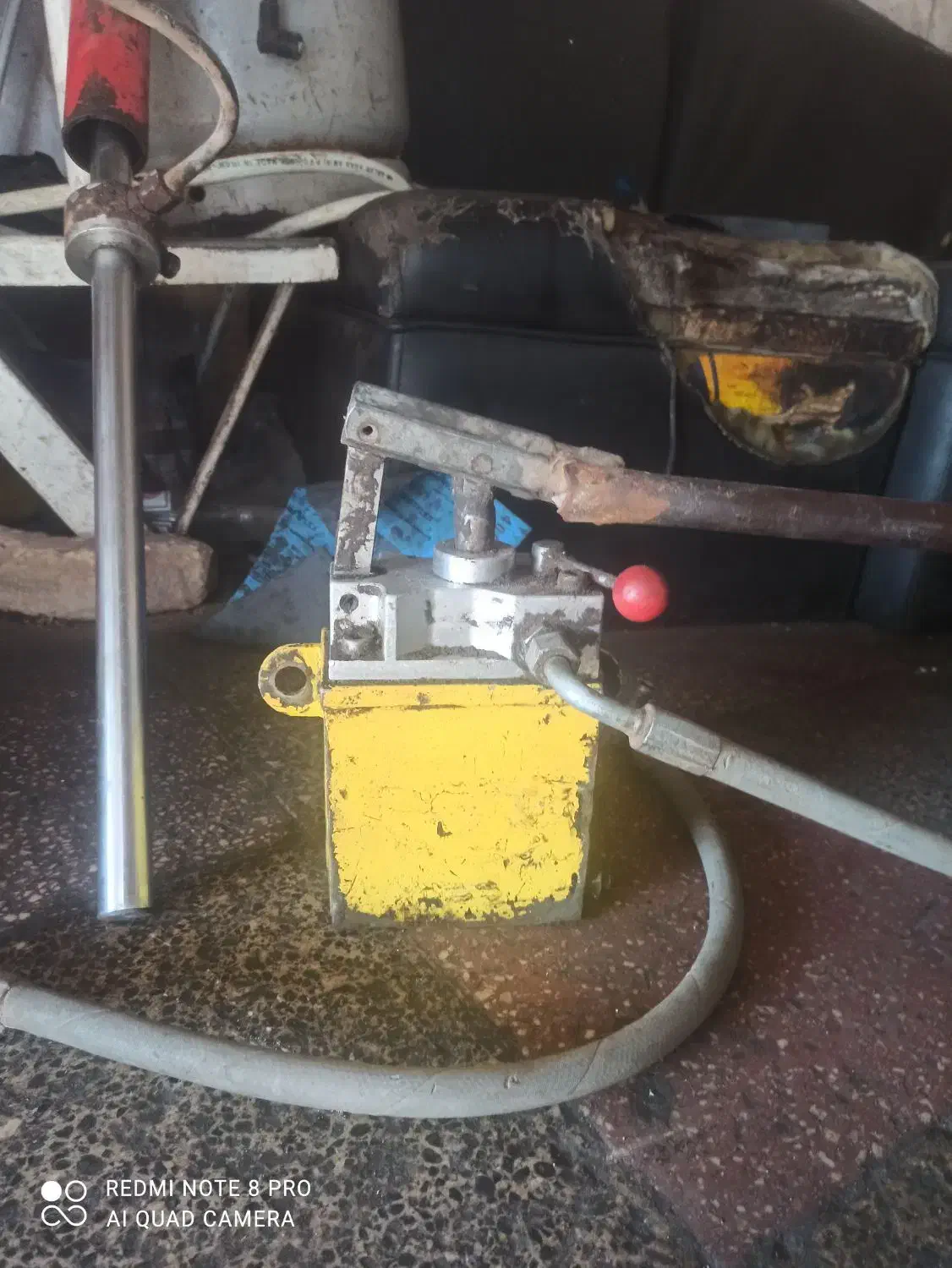 پمپ کمپرسی|ماشین‌آلات صنعتی|تربت‌حیدریه, منظر|دیوار