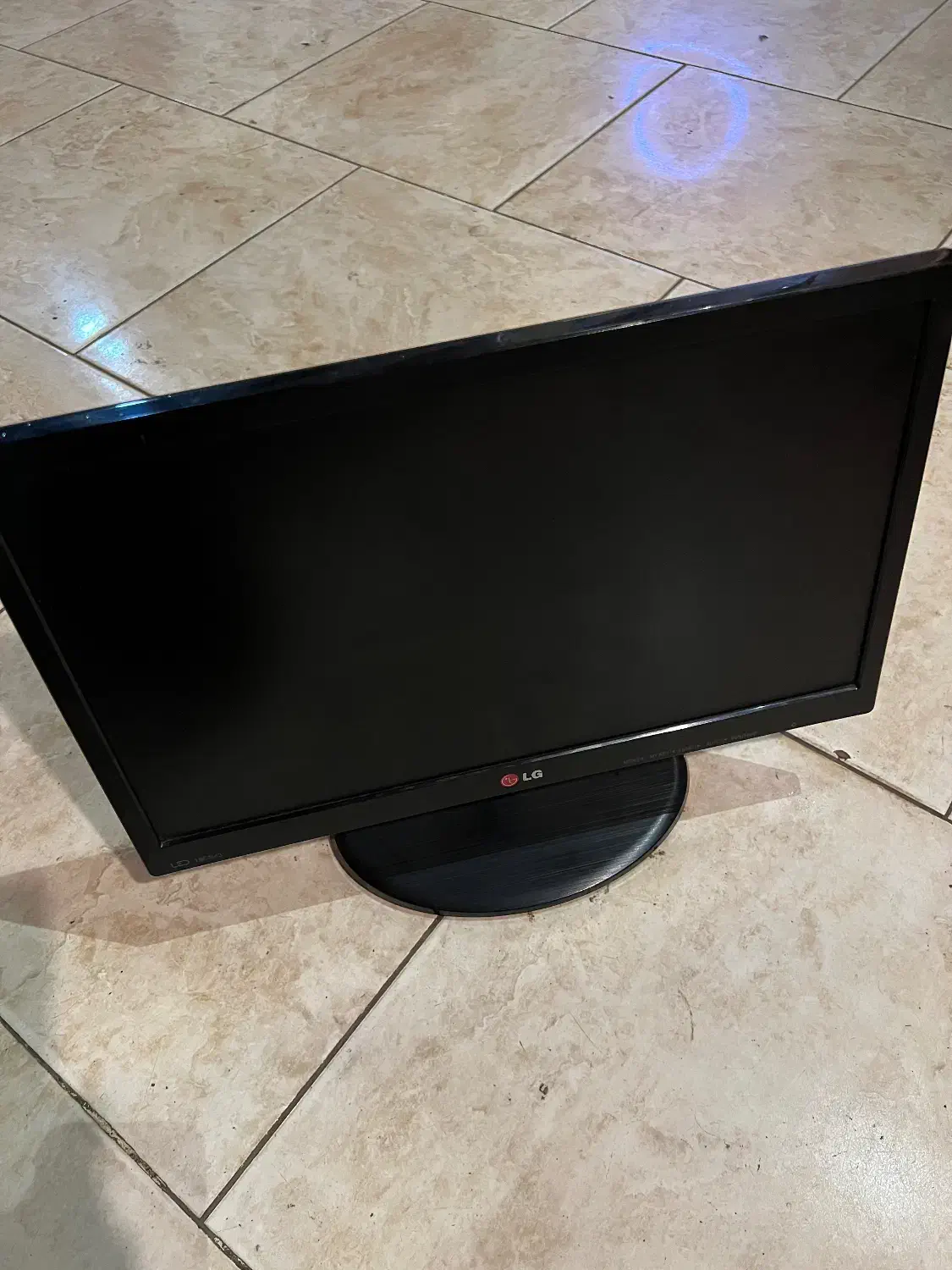 مانیتور|قطعات و لوازم جانبی رایانه|فومن, |دیوار