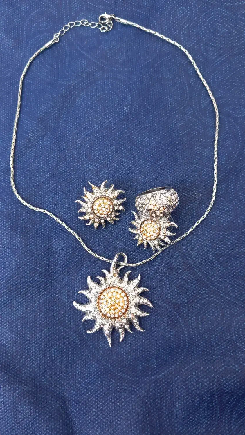 نیم ست طرح خورشید بدلیجات|بدلیجات|اصفهان, قلعه طبره|دیوار