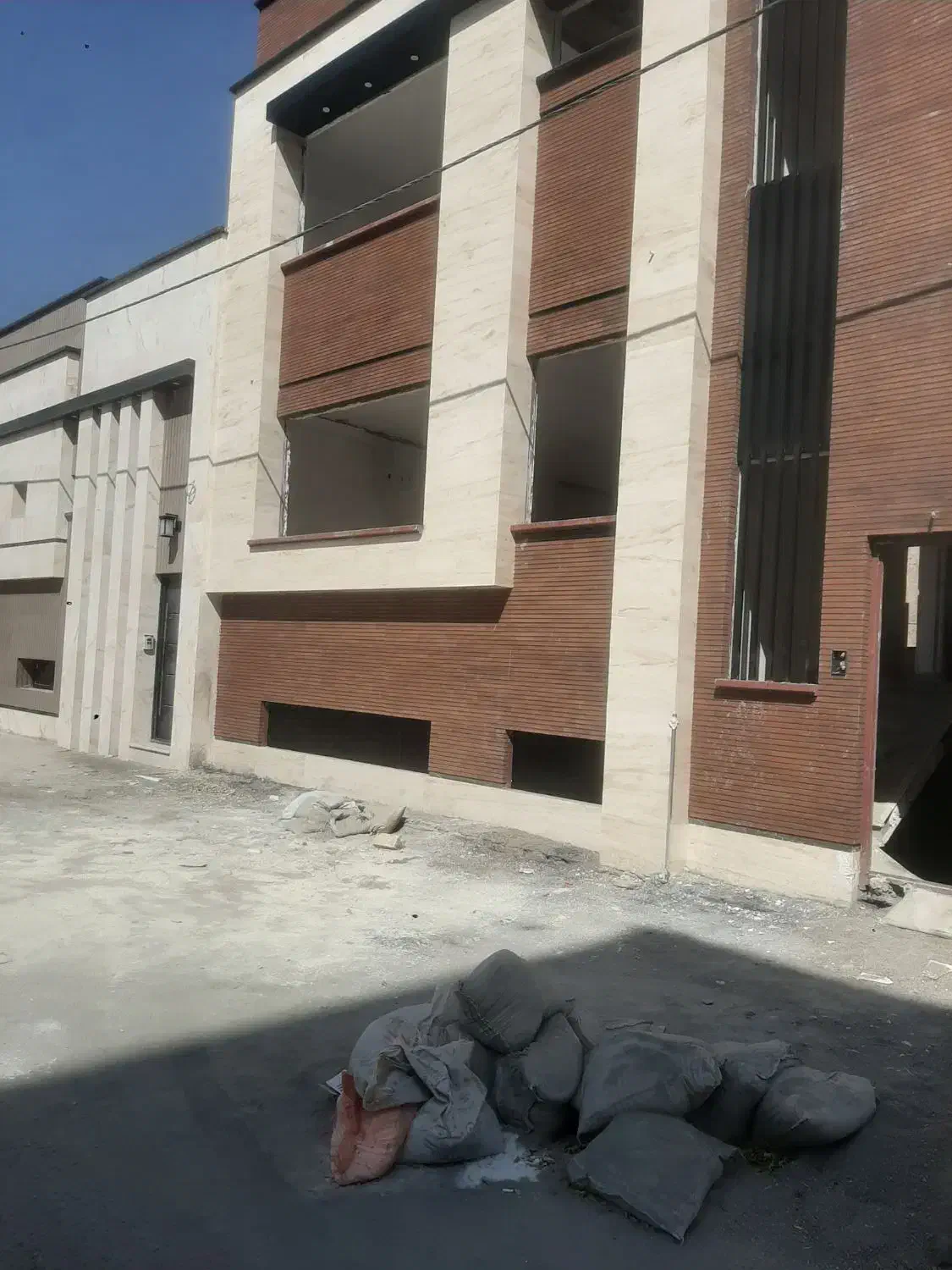 بنای|خدمات پیشه و مهارت|قمصر, |دیوار