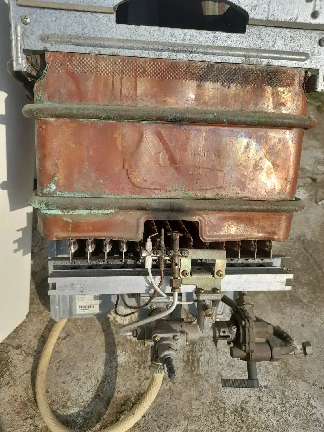 ابگرمکن بوتان در حد|آبگرمکن، پکیج، شوفاژ|شفت, |دیوار