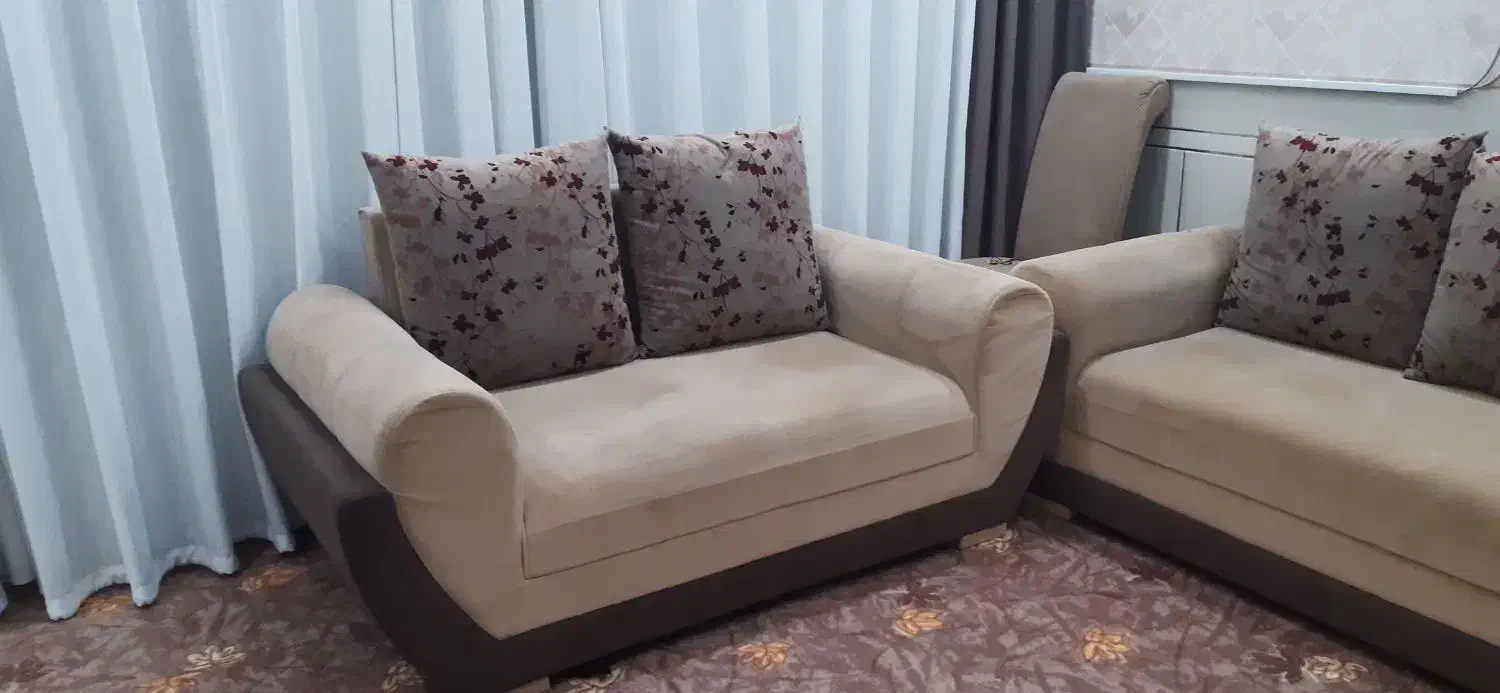 مبل راحتی دست دوم|مبلمان خانگی و میز عسلی|فولادشهر, زاینده رود|دیوار