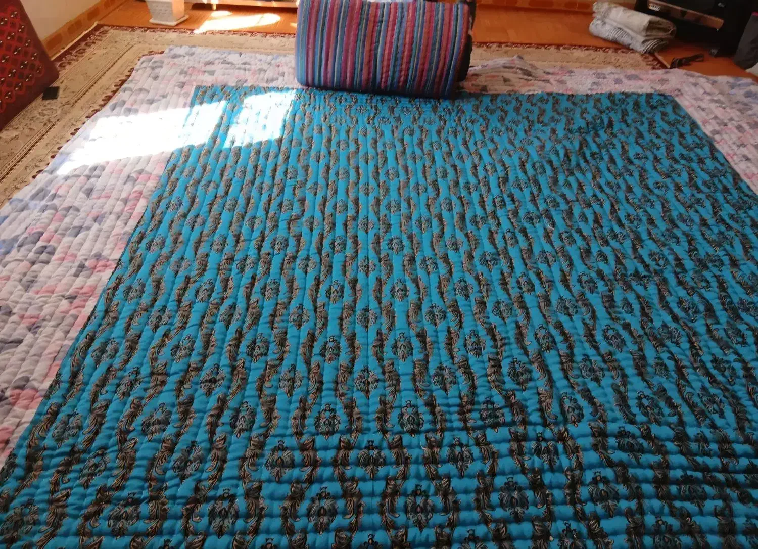 لحاف کرسی آرزو تمام نخ با سرویس کامل سفارشی دوز|رختخواب، بالش، پتو|تهران, شهید رجایی|دیوار