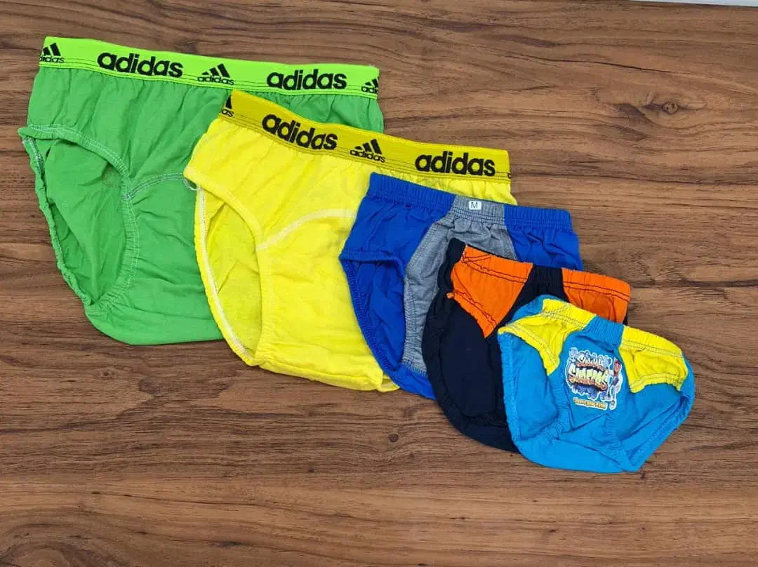 شورت عینکی و اسلیپ بچگانه|کفش و لباس بچه|صدرا-فارس, فاز ۱|دیوار