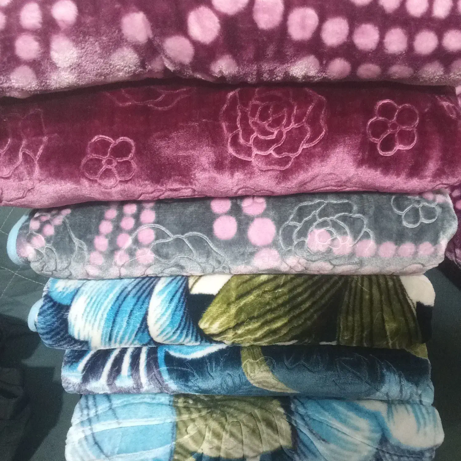 پتو ضخیم تک نفره و دونفره|رختخواب، بالش، پتو|ساوه, |دیوار