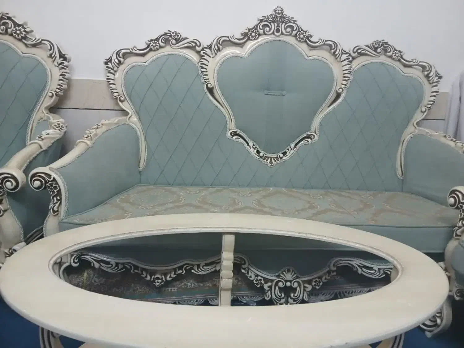 مبل هفت نفره کلاسیک با بهترین چوب راش جنس|مبلمان خانگی و میز عسلی|بوئین و میاندشت, |دیوار