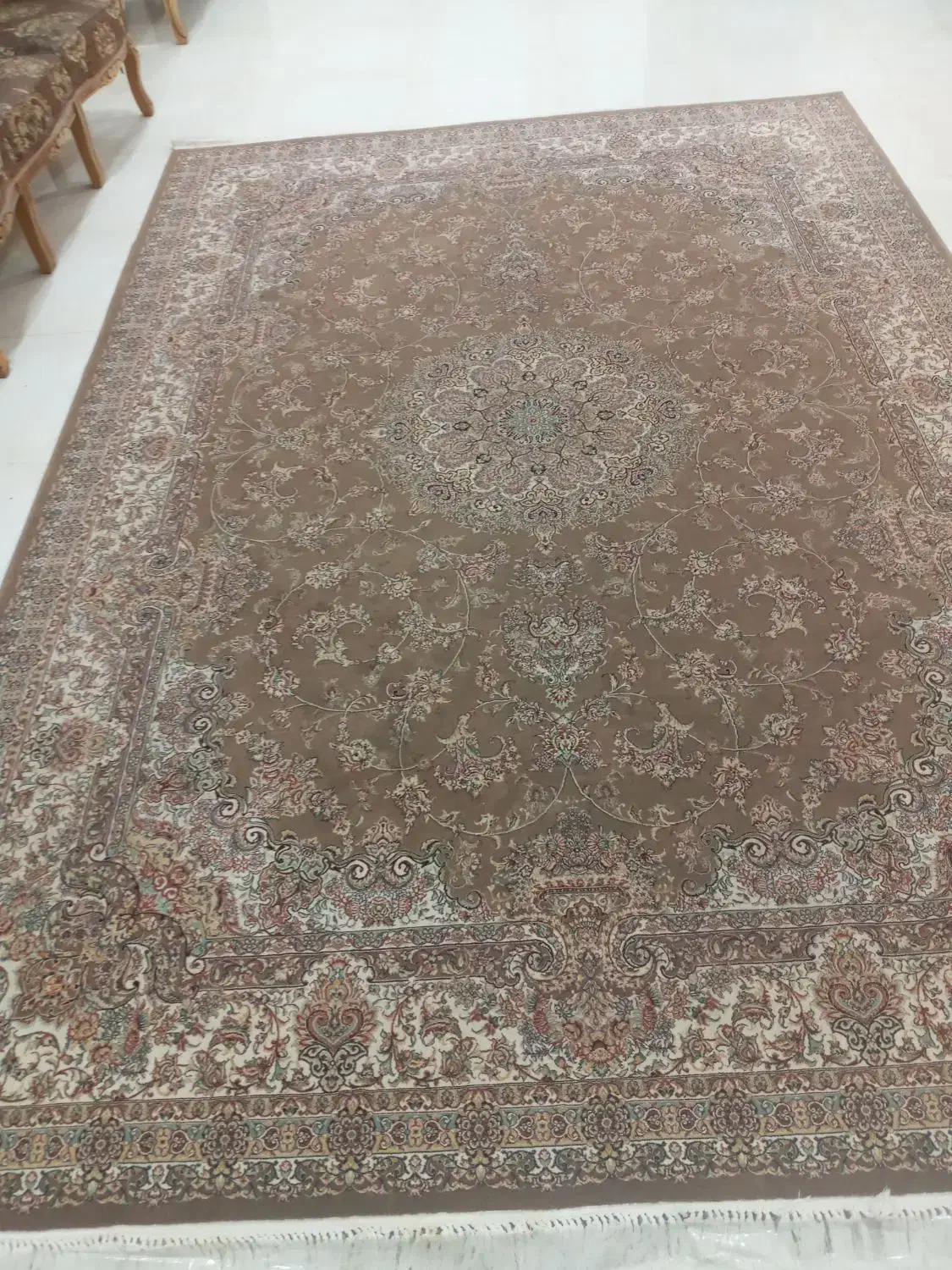 یک عدد ۹ متری|فرش|قائن, |دیوار