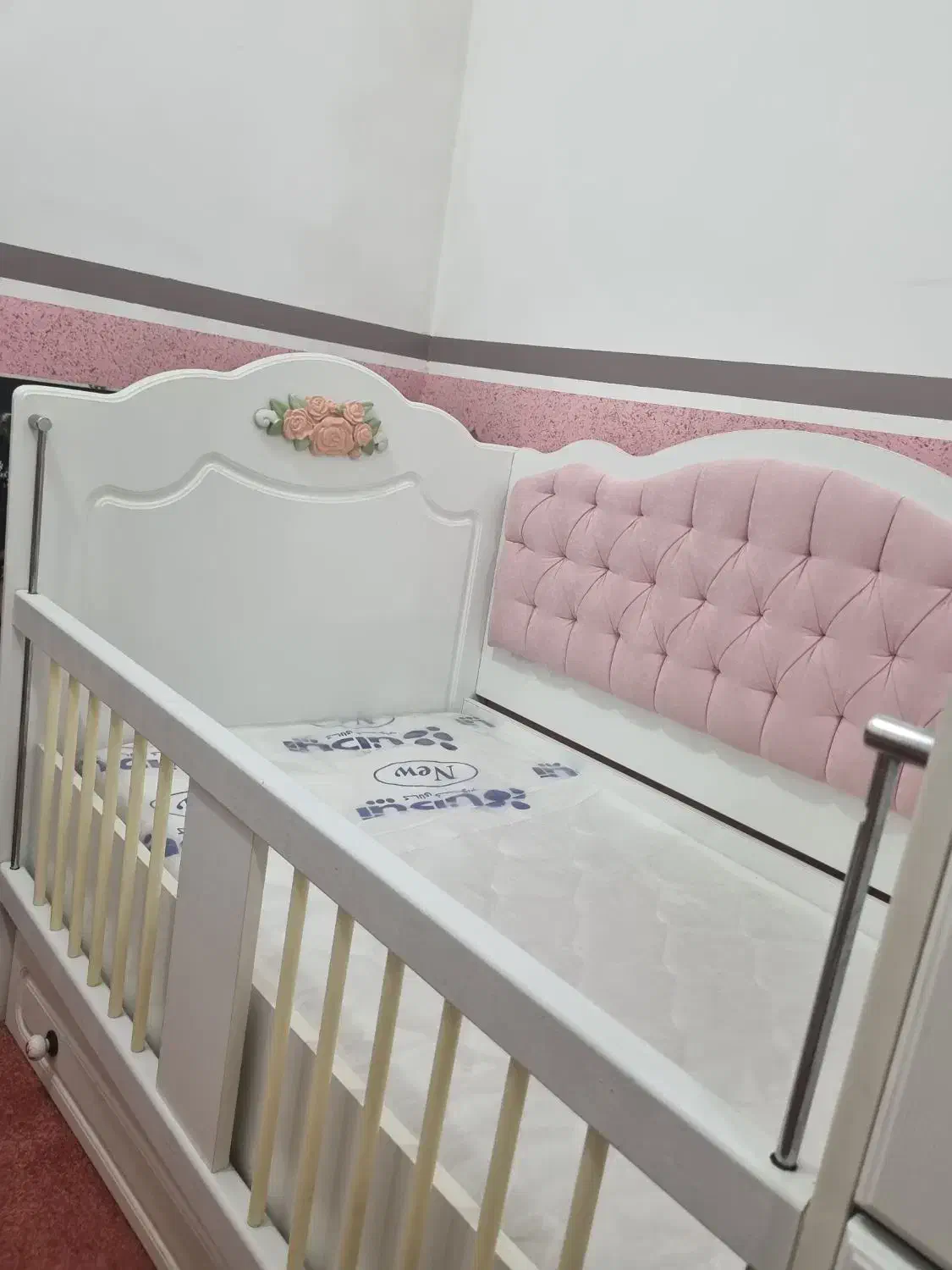 تخت کودک و نوجوان|تخت و سرویس خواب|شبانکاره, |دیوار