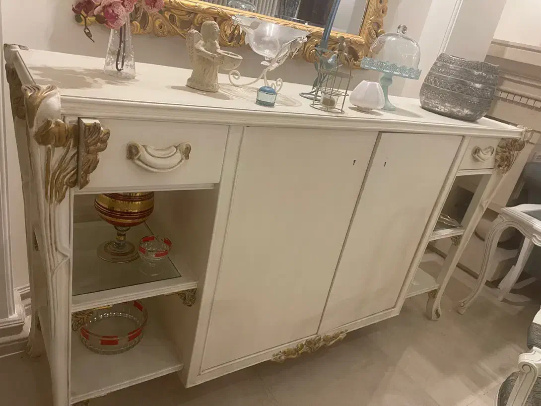 کنسول و ایینه چوبی بزرگ|بوفه، ویترین، کنسول|تهران, قیطریه|دیوار