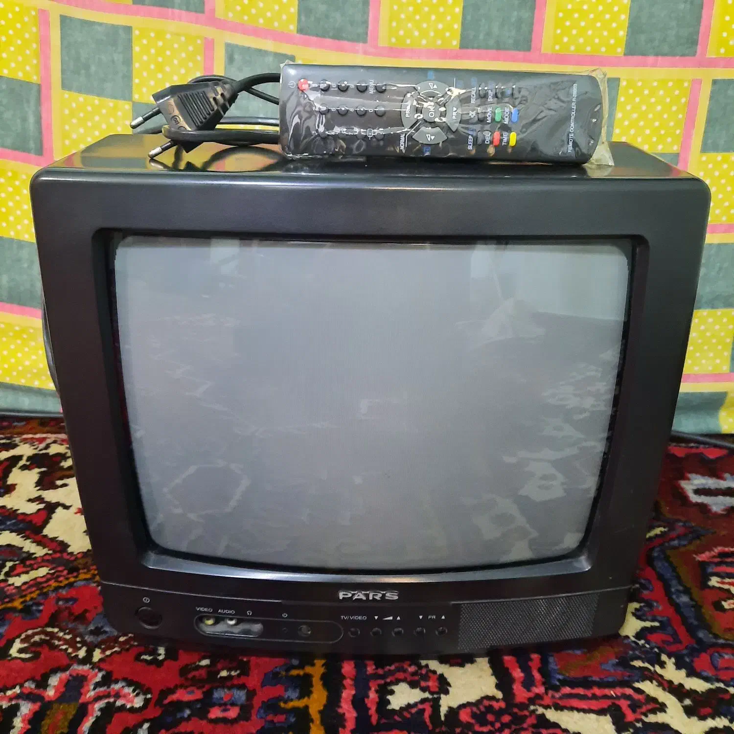 تلویزیون ۱۴|تلویزیون و پروژکتور|تبریز, |دیوار