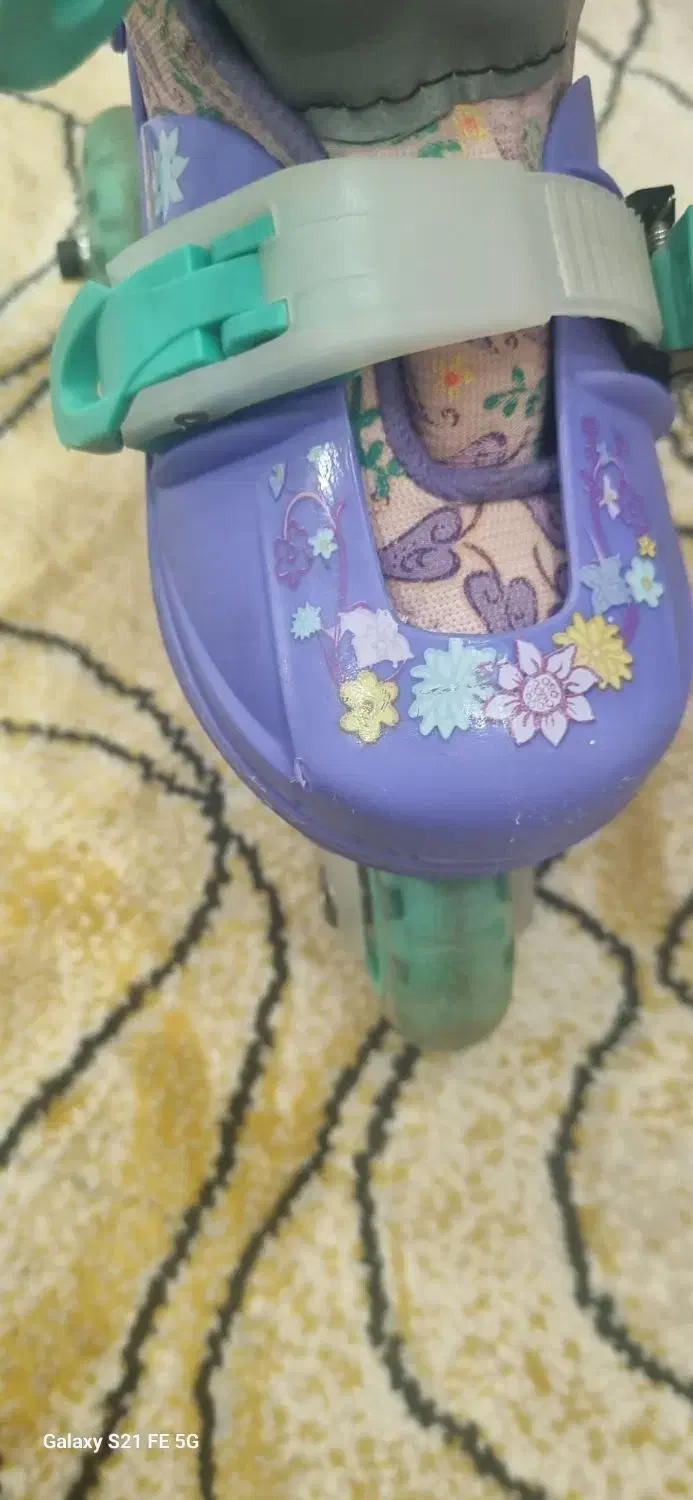 اسکیت دخترانه خارجی ژله ای|دوچرخه، اسکیت، اسکوتر|نسیم‌شهر, |دیوار