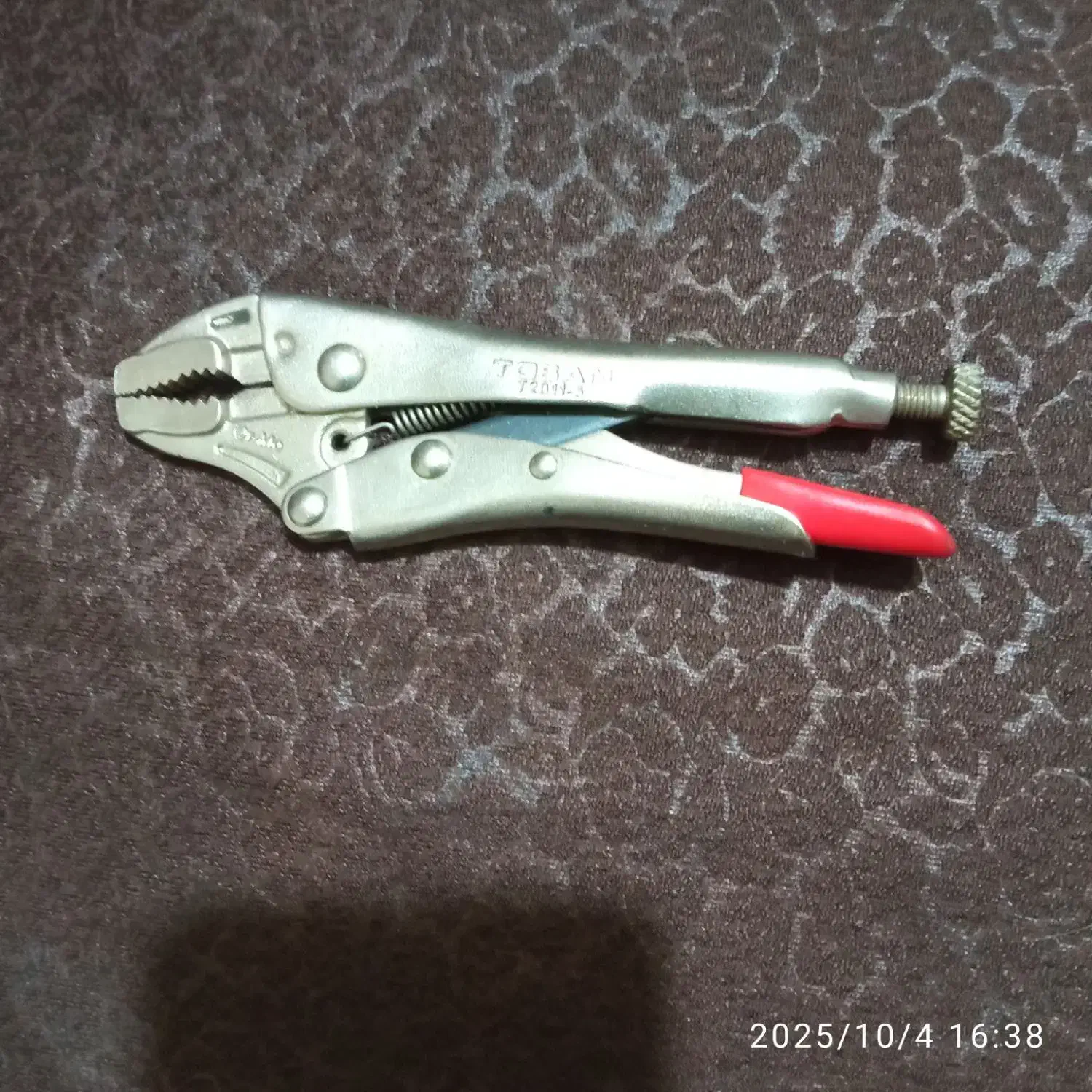 انبر قفلی و آچار فرانسه کوچک|ابزارآلات|فلاورجان, |دیوار