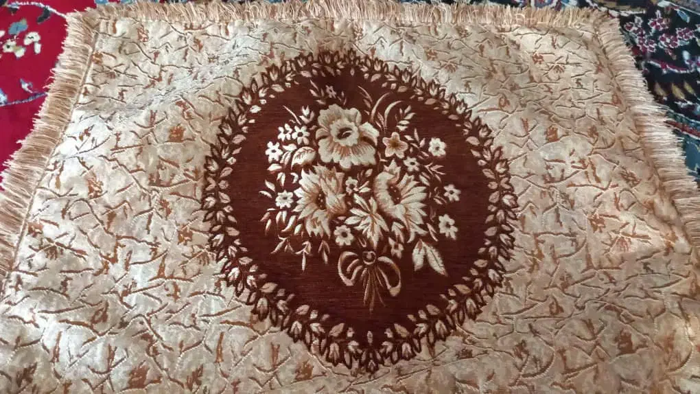 ۱۲ تا روبالشی در حد نو|رختخواب، بالش، پتو|جهرم, |دیوار