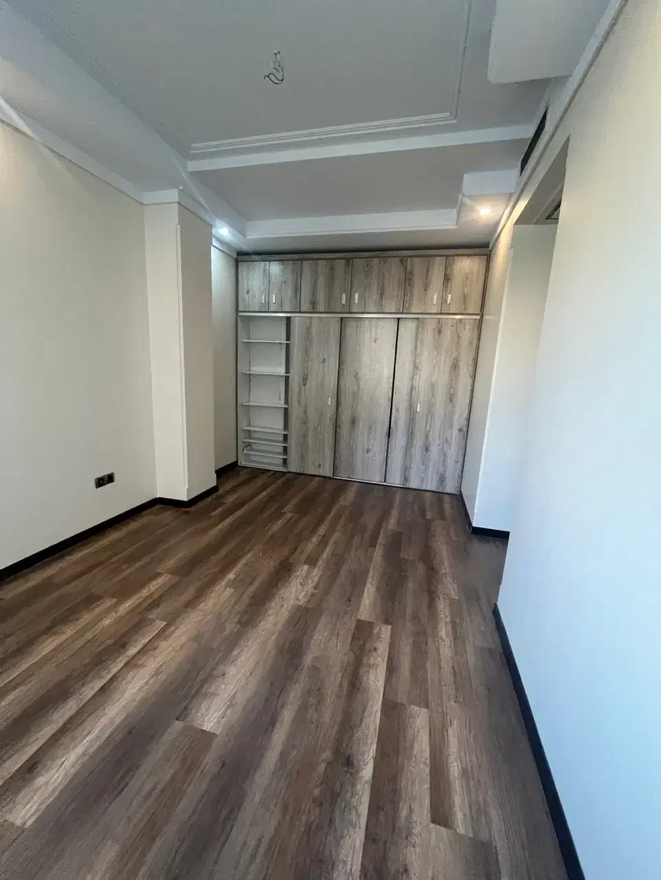 واحد ۱۶۰ متری/دوخواب/قیطریه/ویو مشجر