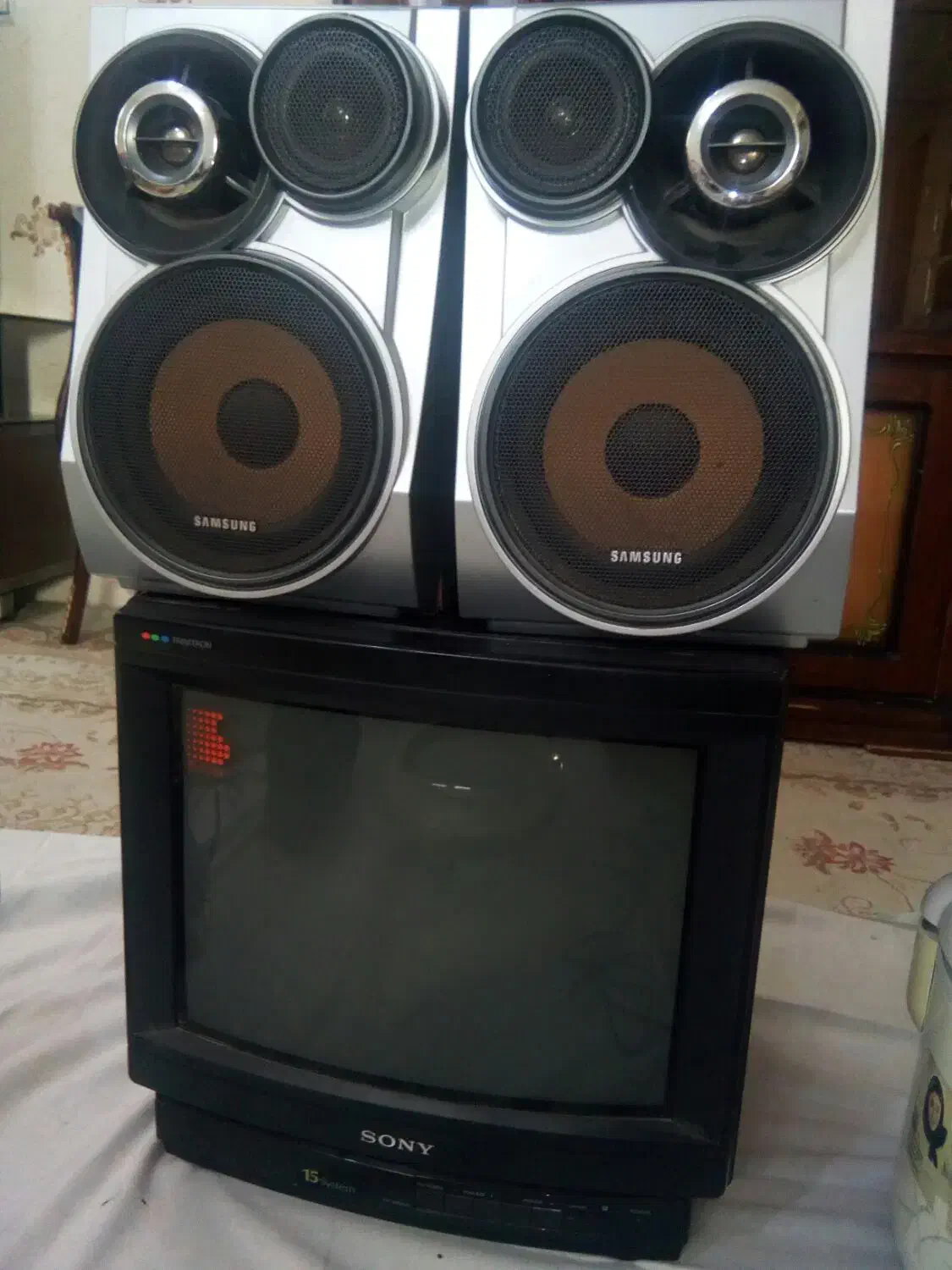 تلوزیون 15 سونی|تلویزیون و پروژکتور|گلبهار, شهر جدید گلبهار|دیوار