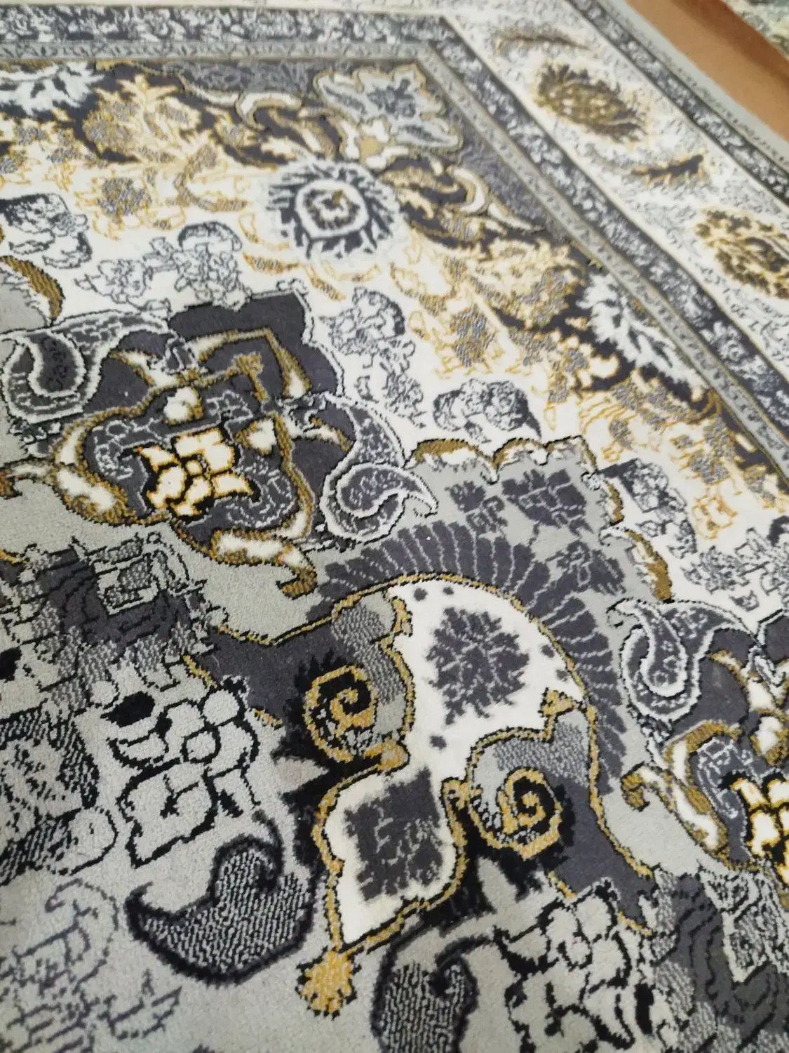 قالی فیلی|فرش|بردسیر, |دیوار