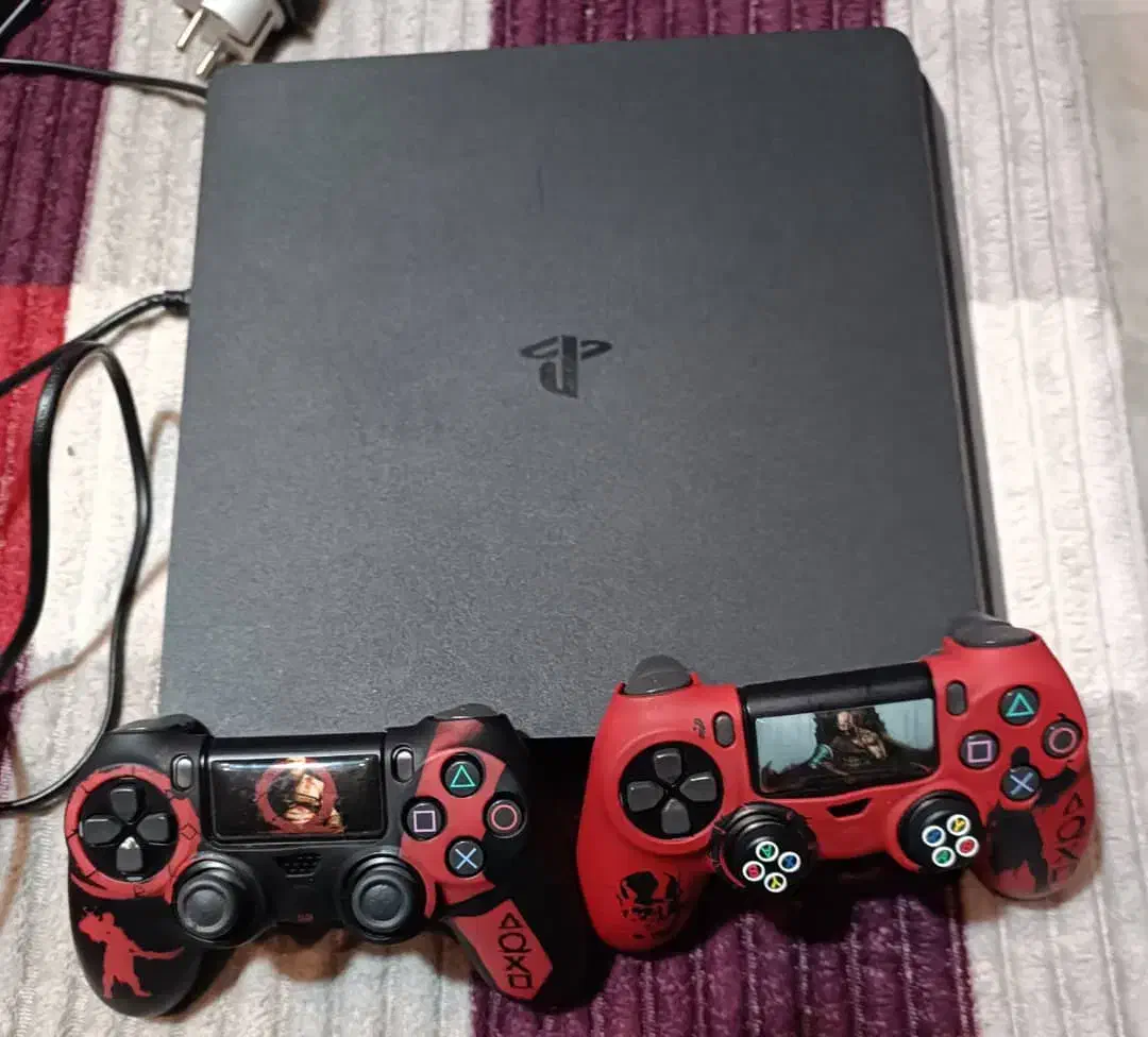 ps4  یک ترابایت ورژن ۹.۰۰ کپی خور|کنسول، بازی ویدئویی و آنلاین|آستارا, |دیوار