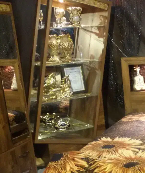 بوفه هالوژن دار ، ویترین|بوفه، ویترین، کنسول|رشت, هلال احمر|دیوار