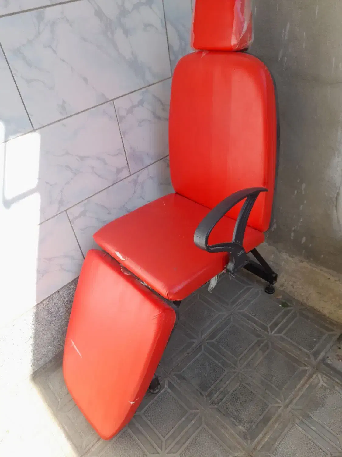 صندلی آرایشگاه|آرایشگاه و سالنهای زیبایی|لاران, |دیوار