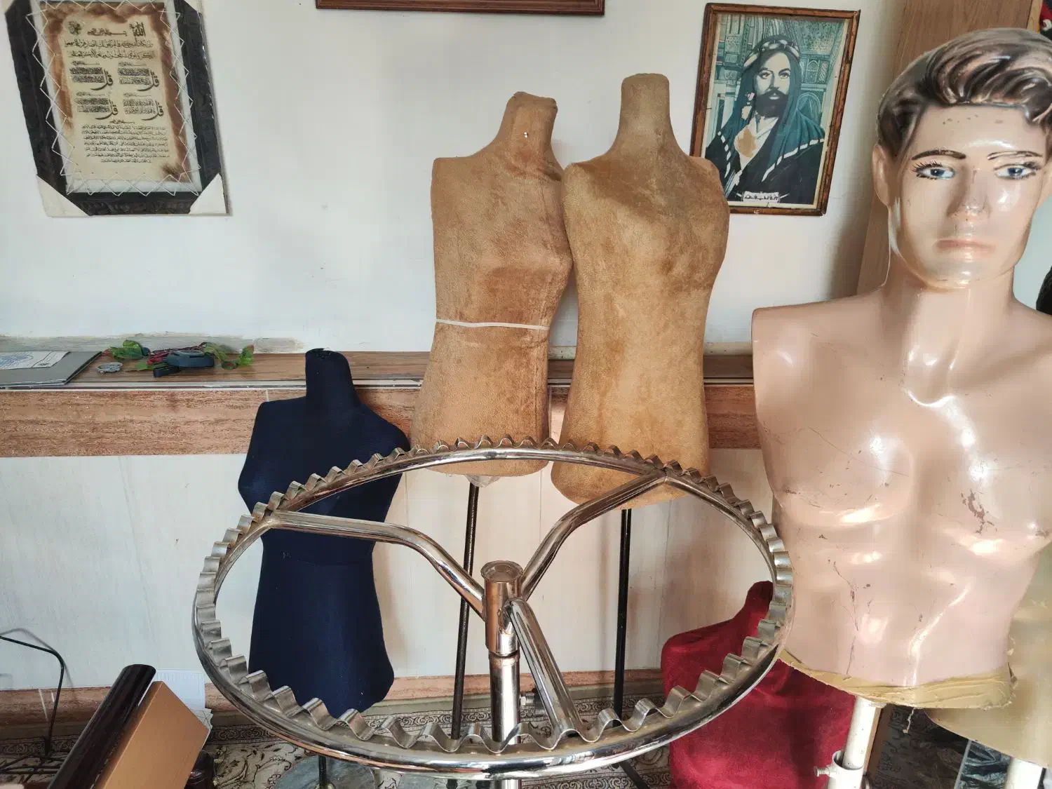مانکن|لوازم خیاطی و بافتنی|شاهینشهر, گرگاب|دیوار