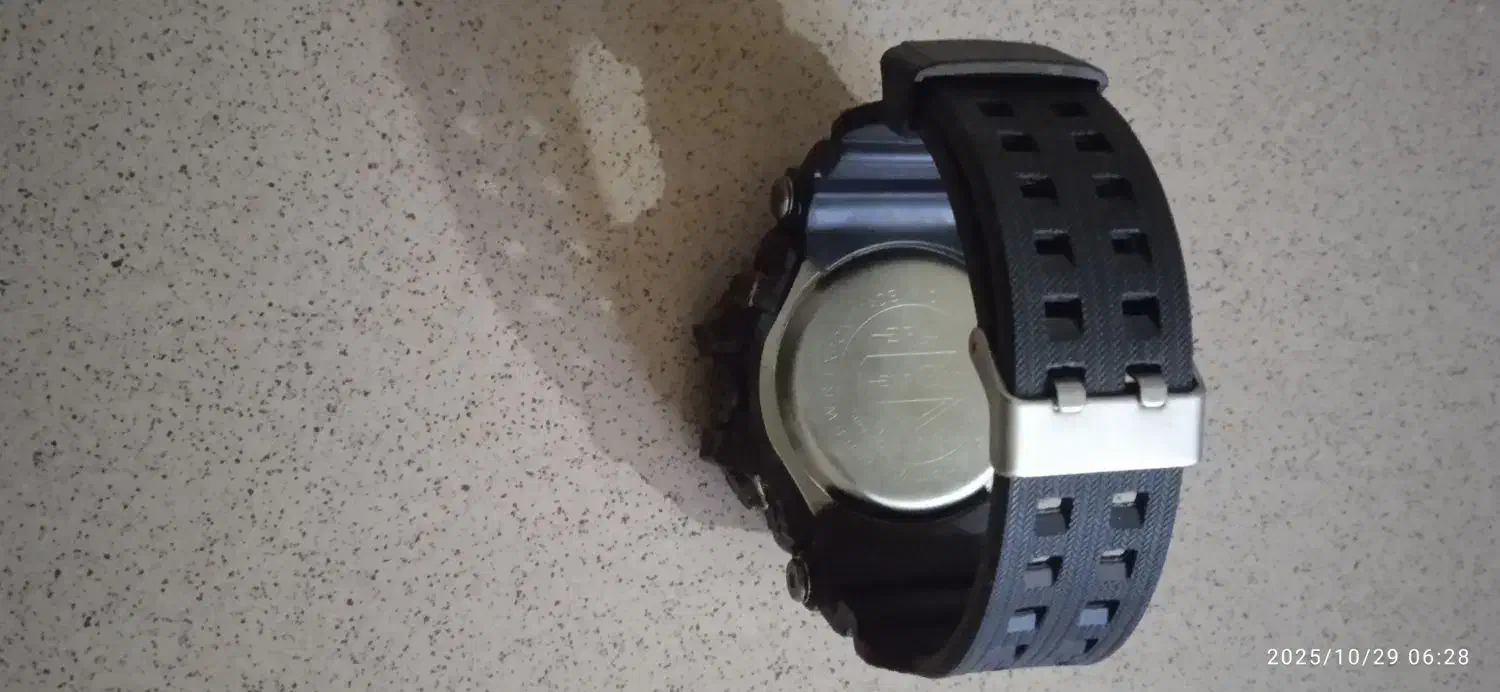 ساعت|ساعت|اصفهان, بهارستان|دیوار