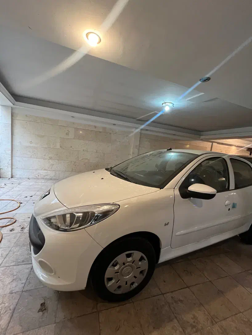 ۲۰۷ در حد با لاستیک خارجی و بیمه بدنه|خودرو سواری و وانت|قم, صفاشهر|دیوار