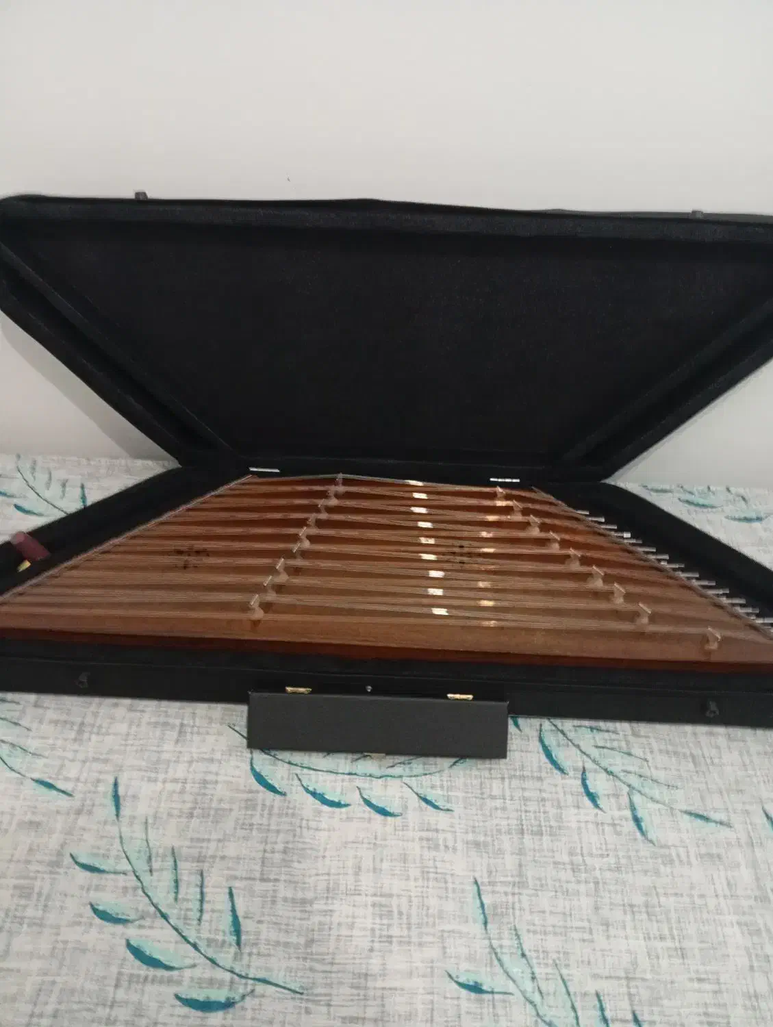 سنتور|سازهای سنتی|بروجرد, |دیوار