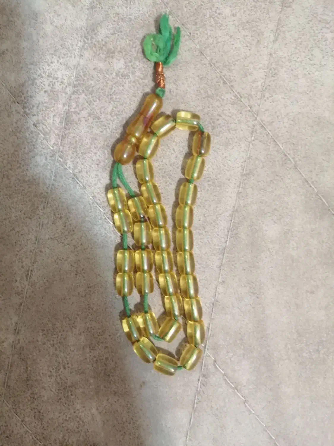 تسبیح سندلوس کهنه|کلکسیون اشیاء عتیقه|بندرعباس, |دیوار