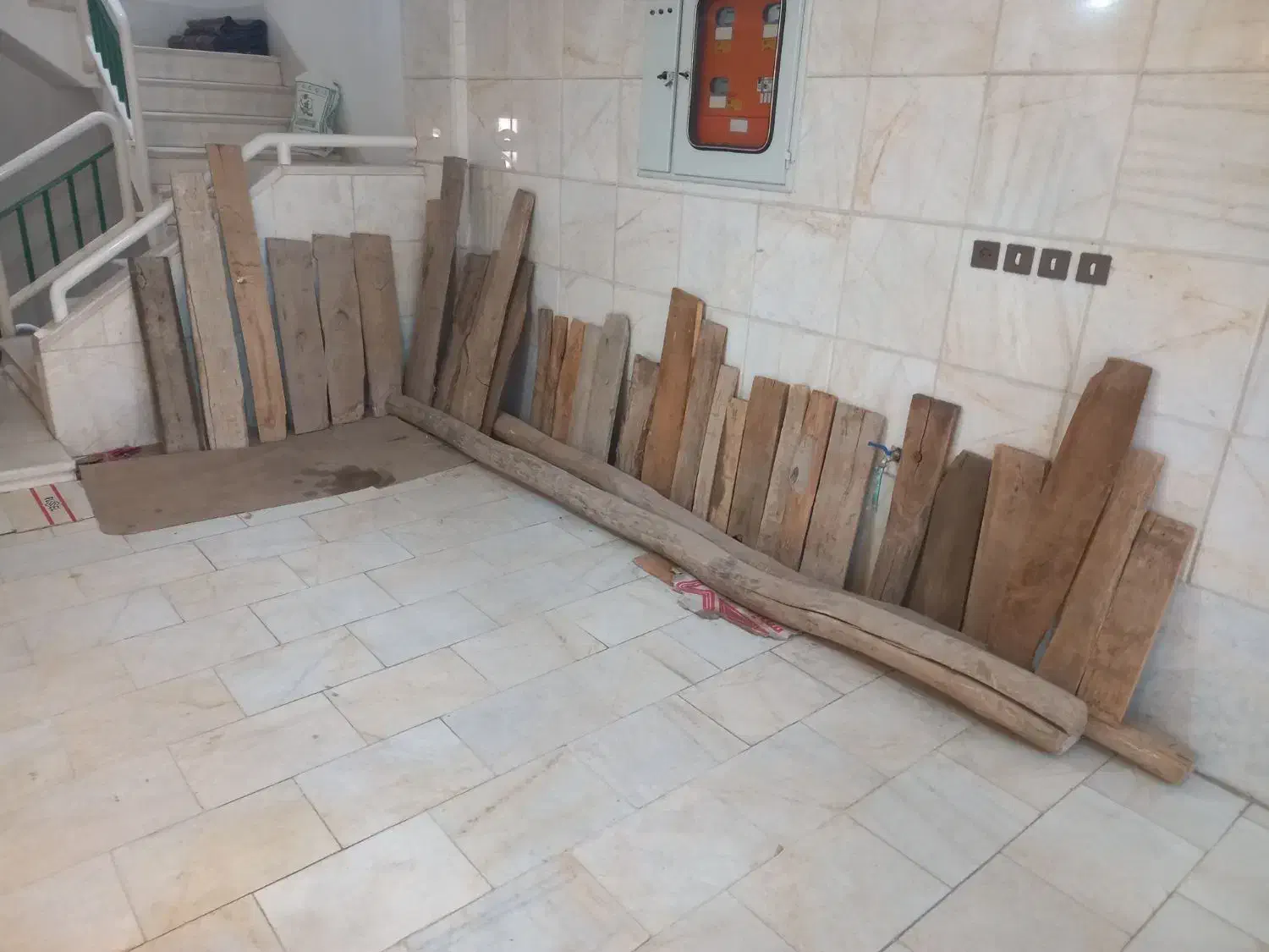 حراجی چوب و تخته و تیر|حراج|اصفهان, باغ دریاچه|دیوار