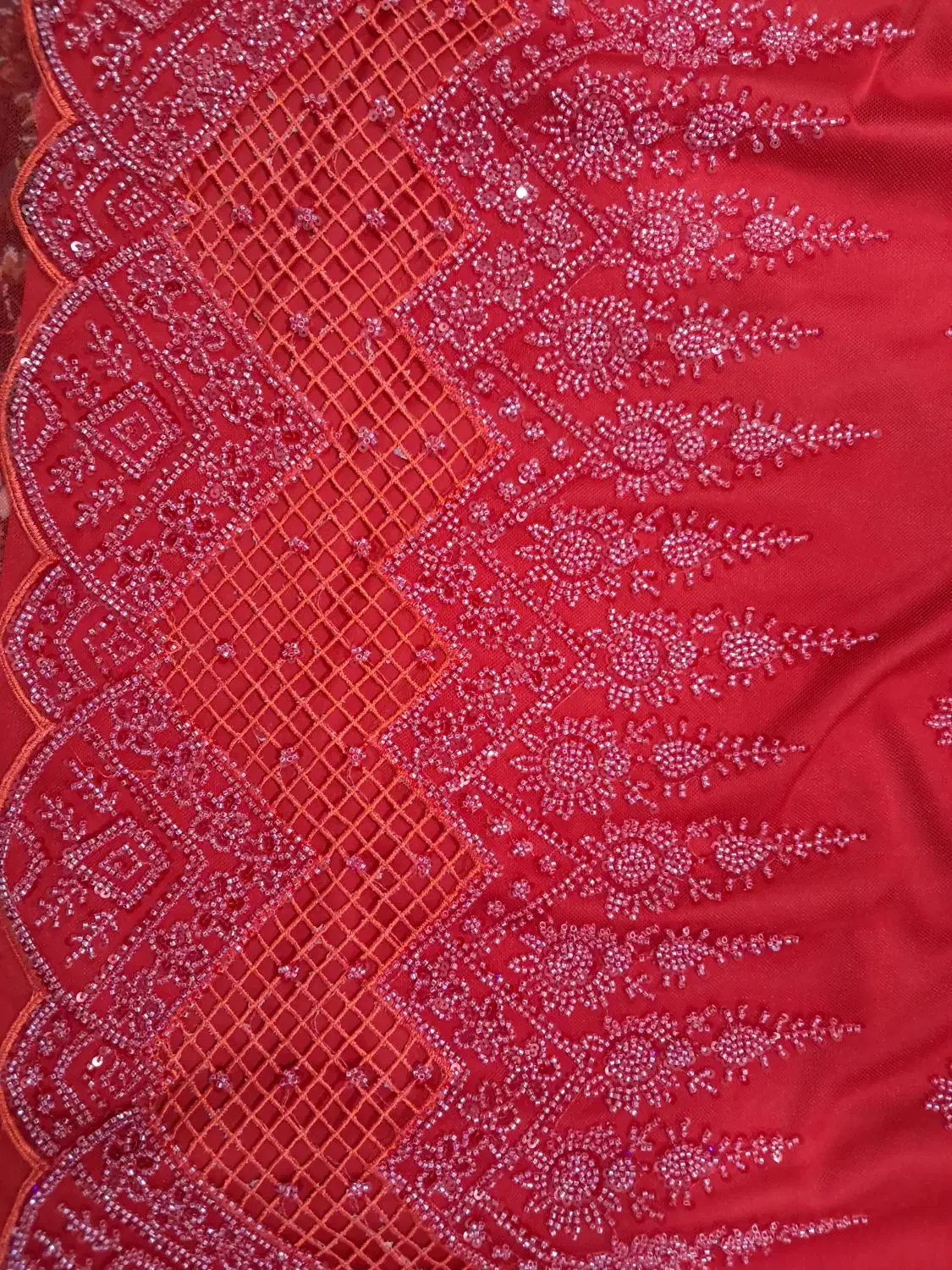 لباس مجلسی|لباس|دهگلان, |دیوار