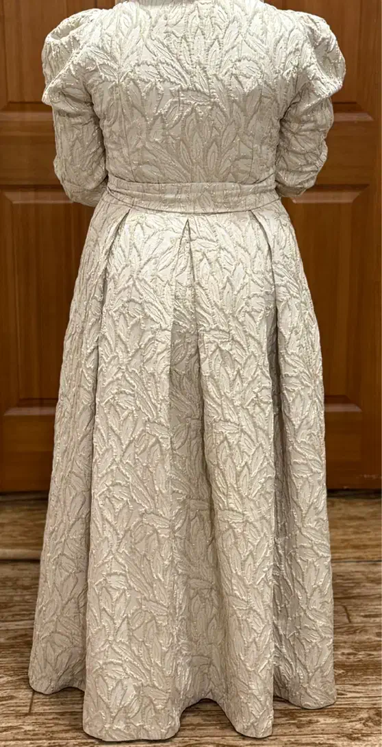 مانتو مجلسی|لباس|اهواز, زیتون کارمندی|دیوار