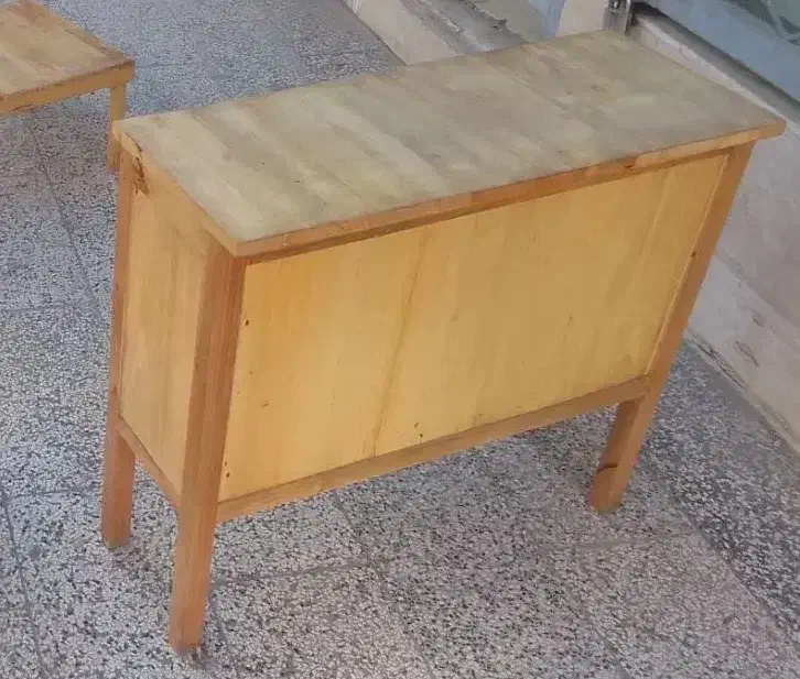 میز چوبی کوچک|صندلی و نیمکت|نیشابور, شهرک ولیعصر|دیوار