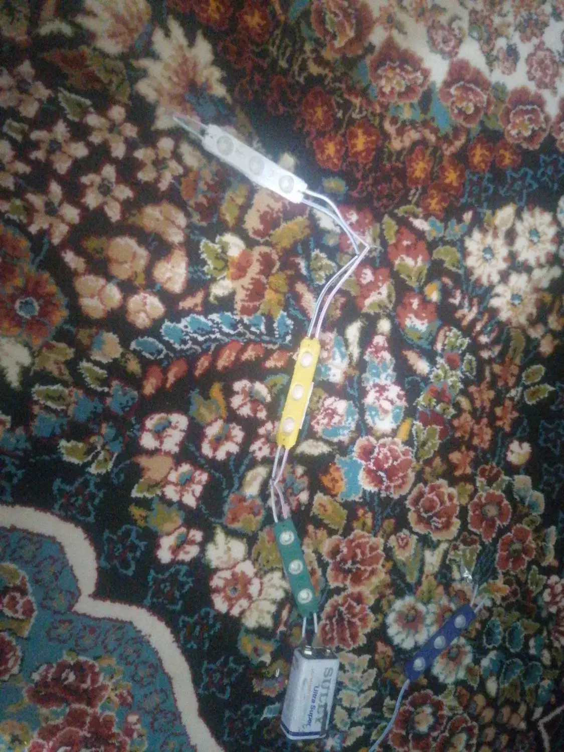 باطری الیدی|لامپ و چراغ|نیشابور, شهرک رضوی|دیوار