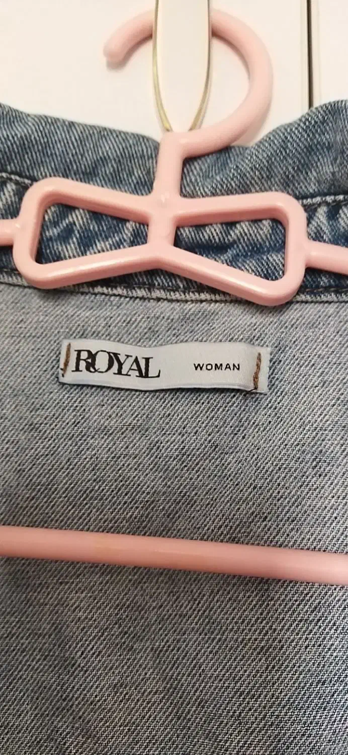 مانتو جین|لباس|خورموج, |دیوار